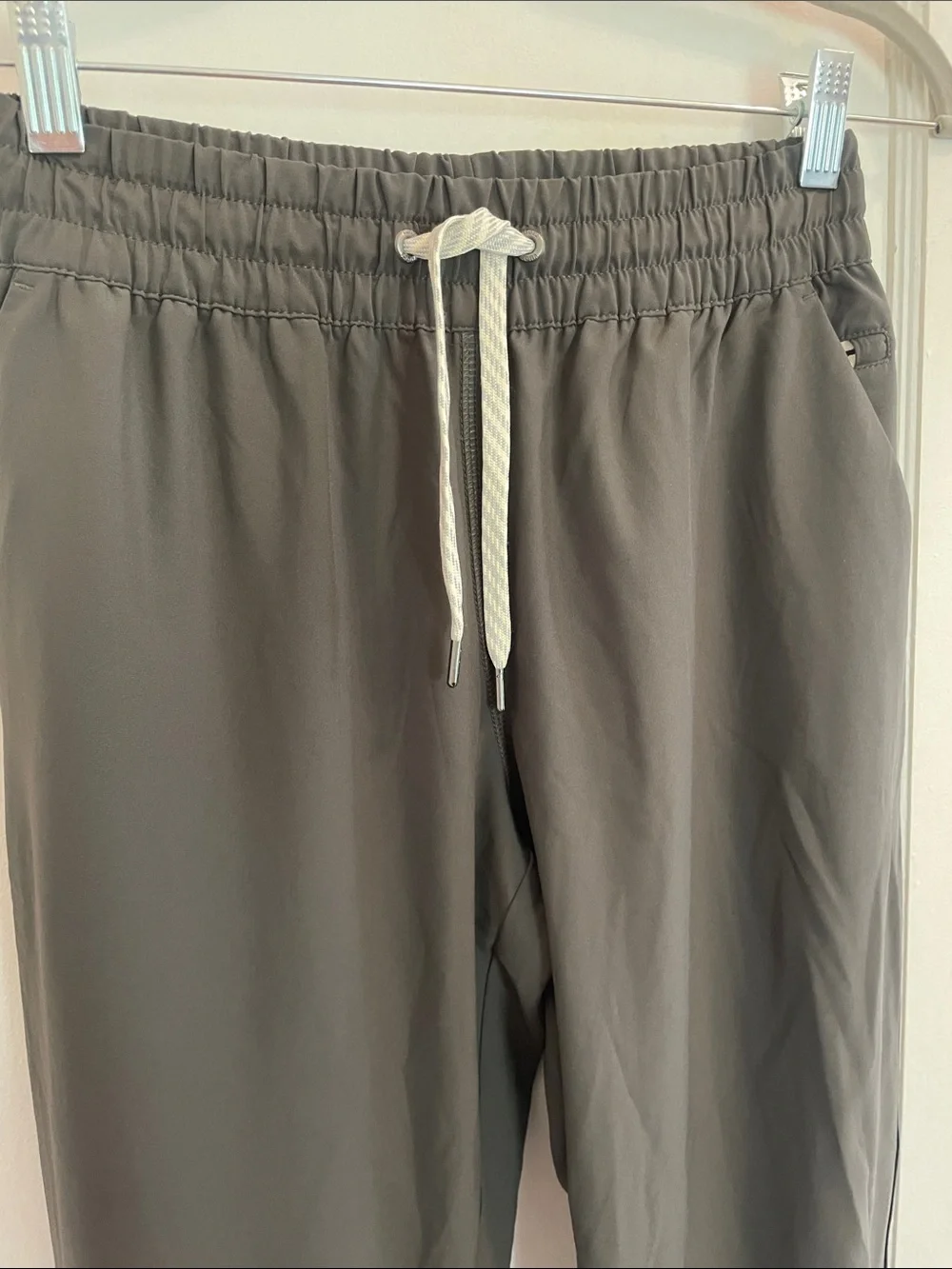 Vuori Women’s Weekend Performance Joggers Pants size Small